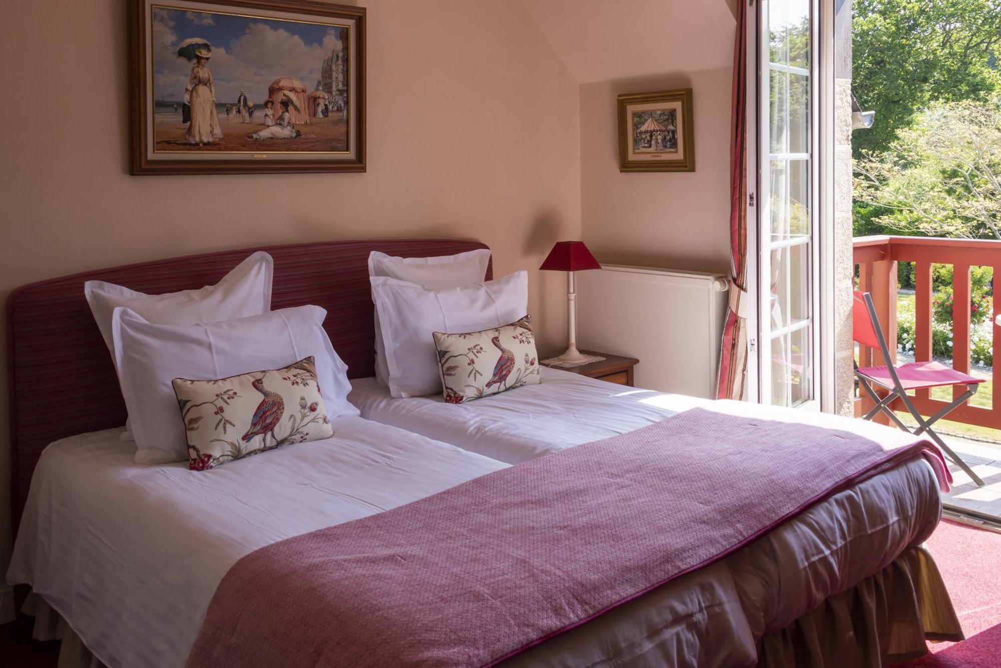 Hostellerie De La Motte Jean Saint-Coulomb Kültér fotó