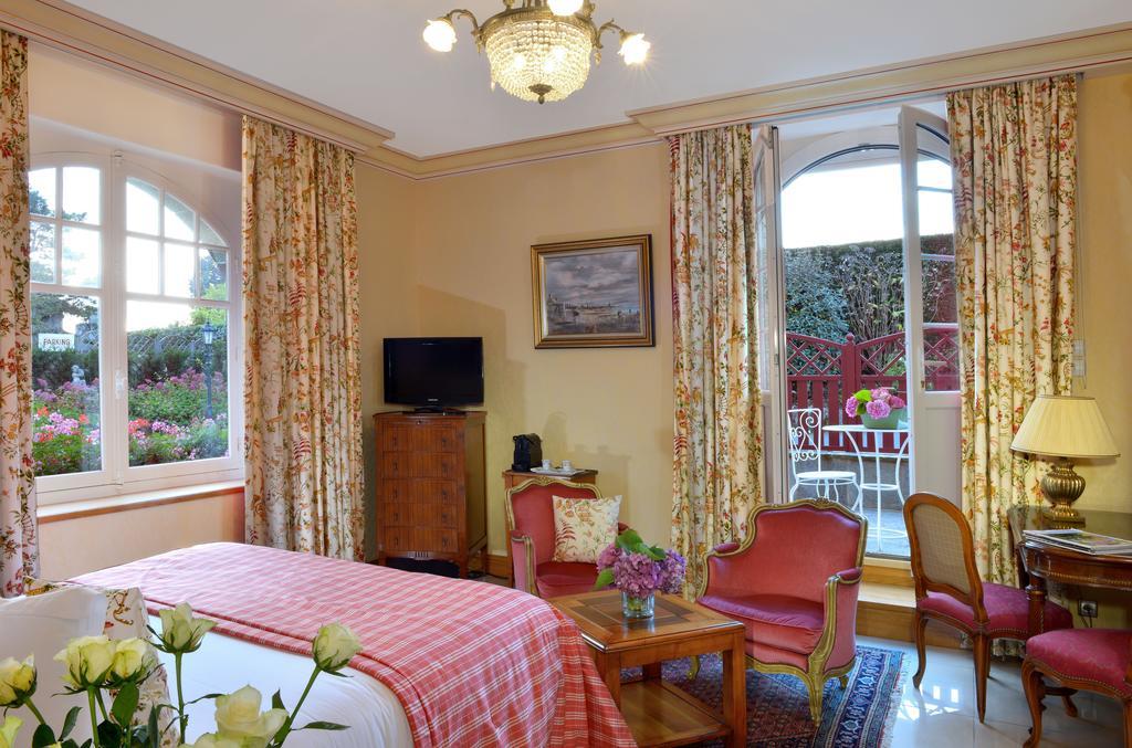 Hostellerie De La Motte Jean Saint-Coulomb Kültér fotó